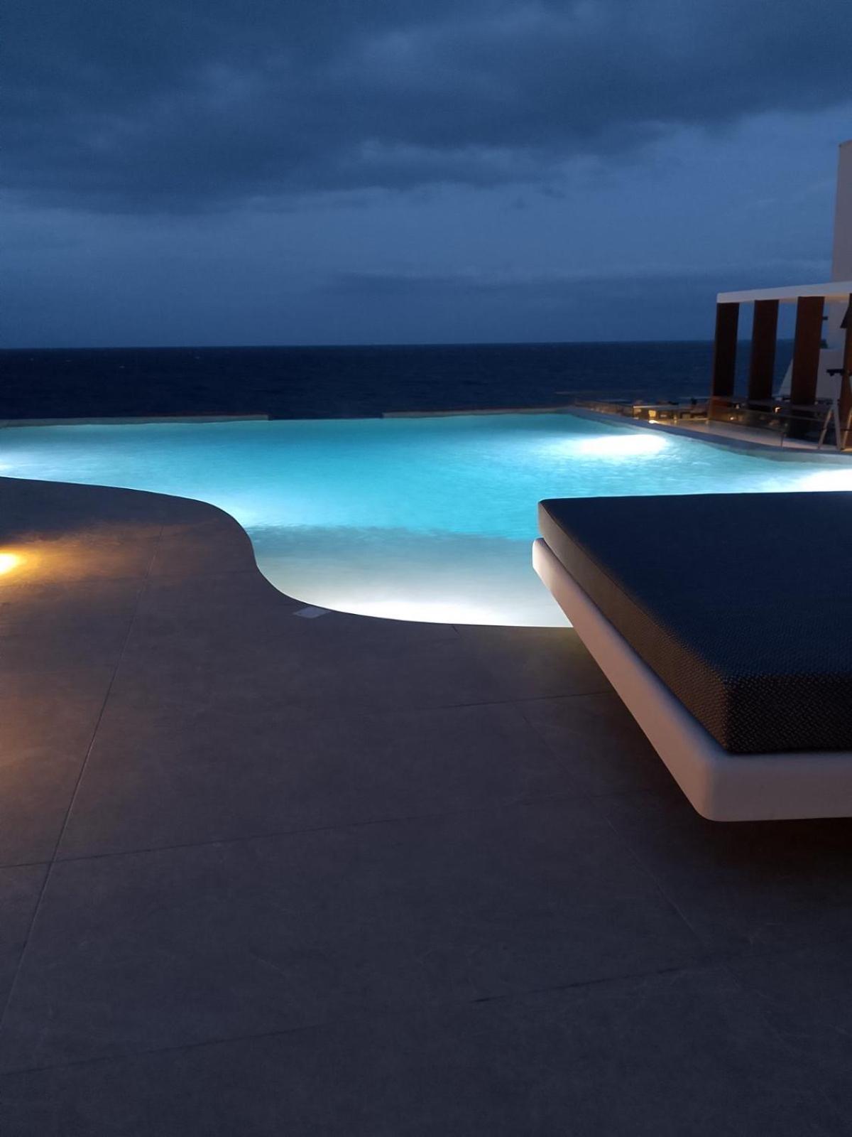 Aelia Thalassa โมโนลิธอส ภายนอก รูปภาพ